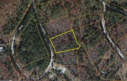 8 Cade Circle, Elberton, GA 30635