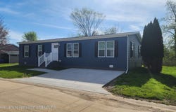 1184 Maple Leaf Court, Charlotte, MI 48813