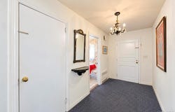 517 E Shore Road, Great Neck, NY 11024