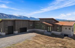 204 DICK CASULL LOOP, Freedom, WY 83110