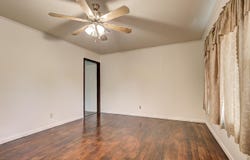 1713 E Cedar, Enid, OK 73701