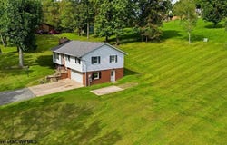 293 Forest Drive, Bridgeport, WV 26330