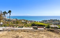 633 Resolano Dr, Pacific Palisades, CA 90272