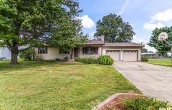 36 HAWTHORN Lane, Pleasant Plains, IL 62677-0000