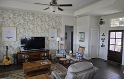 1595 VISTA VIEW DR, Pleasanton, TX 78064