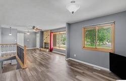 530 Village View Drive, Hickman, NE 68372