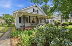 806 Maple Street, Elizabeth City, NC 27909