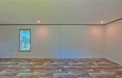 1006 S park circle, Brookfield, OH 44403