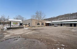 2843 River Rd, Vandergrift, PA 15690
