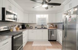 903 S Emerald Dr, Key Largo, FL 33037