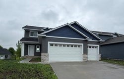 987 45th Avenue NE, Saint Cloud, MN 56304