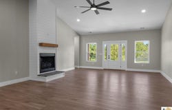 812 White Lane, Cecilia, KY 42724