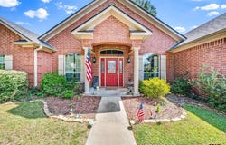 3808 Clarkway Place, Longview, TX 75605