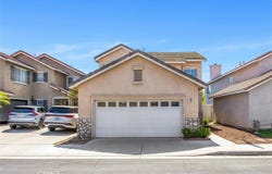 921 Blossomcreek Ln, Corona, CA 92878