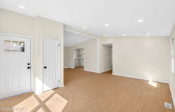 17 Brookview Lane, Manalapan, NJ 07726