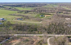 Walnut Creek Circle, Eldon, MO 65026