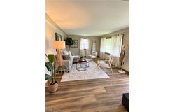 525 W Omar Street, Struthers, OH 44471