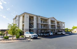 128 N Lone Rock Dr, Hurricane, UT 84737