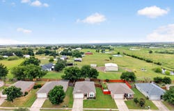 1218 Feather Crest Drive, Krum, TX 76249
