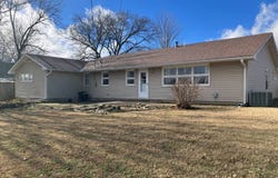 602 S Larson, Chanute, KS 66720