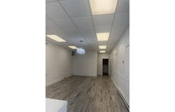 569 Main Street, Hyannis, MA 02601