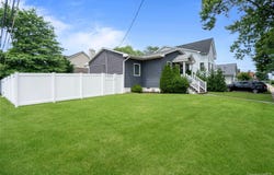 2978 Grand Boulevard, Baldwin, NY 11510