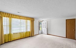 503 Hallar Avenue, Gower, MO 64454