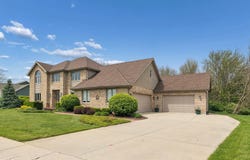 10612 Williamsburg Trail, Frankfort, IL 60423