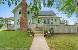 1281 E Walker Road, St. Johns, MI 48879