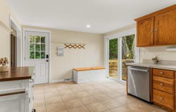 247 East Road, Hampstead, NH 03841