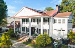 402 Calhoun Rd., Myrtle Beach, SC 29572