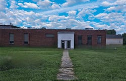 321 E Hardy Street, St James, MO 65559