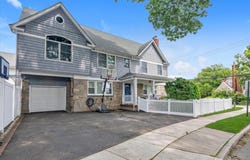 1 Windsor Place, Lynbrook, NY 11563