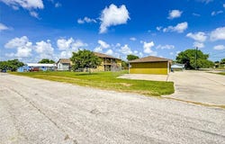 2540 Avenue C, Ingleside, TX 78362