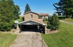 95 Maplewood Rd, Perry Twp, PA 15486