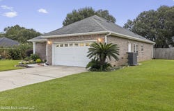 8195 Curry Road, Biloxi, MS 39532