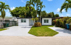 7239 NW 3rd St, Miami, FL 33126
