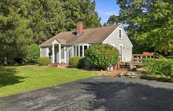 1876 Phinneys Lane, Barnstable, MA 02630