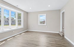 521 Mccarthy Road, Lemont, IL 60439