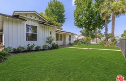 6957 Burnet Ave, Van Nuys, CA 91405
