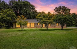 3401 Robinsonville Rd, Atmore, AL 36502