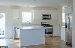 200 S BEECHWOOD Avenue, DOVER, DE 19901