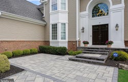 37 FOXCROFT Way, MOUNT LAUREL, NJ 08054