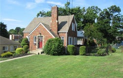4814 Roberta Drive, Whitehall, PA 15236