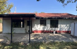 317 Bohme, Uvalde, TX 78801