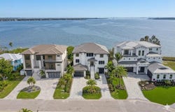 3825 SHORE Boulevard, OLDSMAR, FL 34677