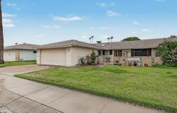 10208 W KINGSWOOD Circle, Sun City, AZ 85351