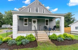16721 FREDERICK Road, MT AIRY, MD 21771
