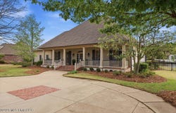 136 Chadwyck Place, Madison, MS 39110
