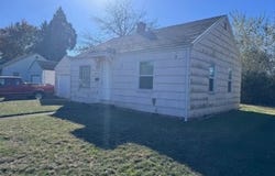 1807 NE WALNUT Ave, WoodVillage, OR 97060